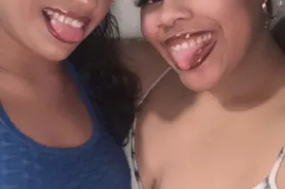 💥💥2 GIRL QV SPECIAL 200💥💥 - Image 1