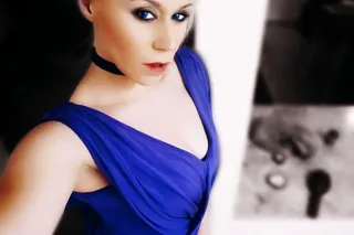 Available Now Sexy Blue-Eyed Bombshell - Image 3