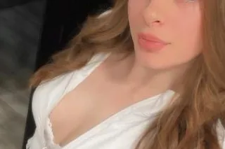 New in Town 💋 Sweet, Real & Cl... - Image 3