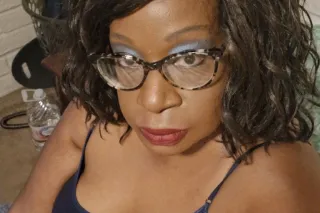 A MOUTH THAT KNOWS EXACTLY WHAT IT'S DOING - Image 7