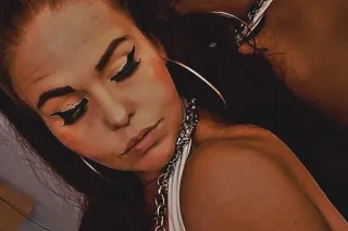 sexy submissive Saturday.. put a leash on me and make me beg - Image 8