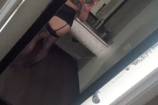 I'll be your personal play toy, ill keep you cuming back for more. - Image 8